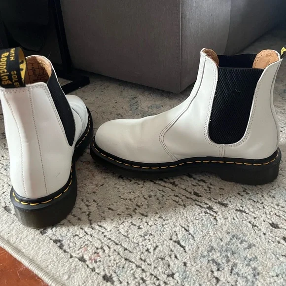 Dr. Martens White Chelsea Ankle Boots - Picture 4 of 5